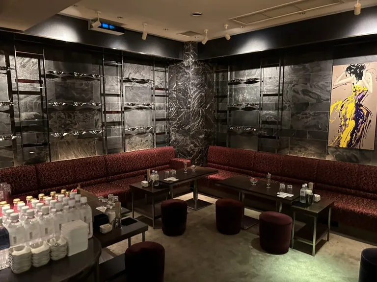 ソワニエの店内