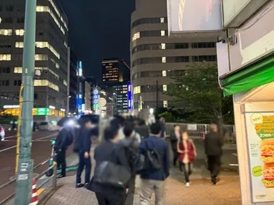 モアナ （Bar＆Lounge MOANA）への道順 6／9：右手二つ目の路地も超えて直進します。