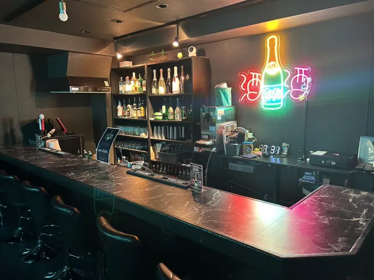 松戸　ルナの店内