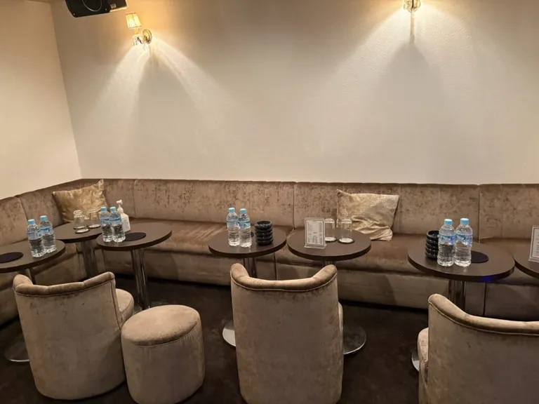 クロムの店内