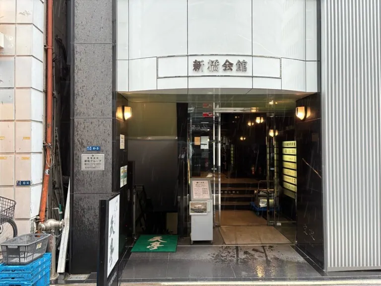 クラブ キューの店内