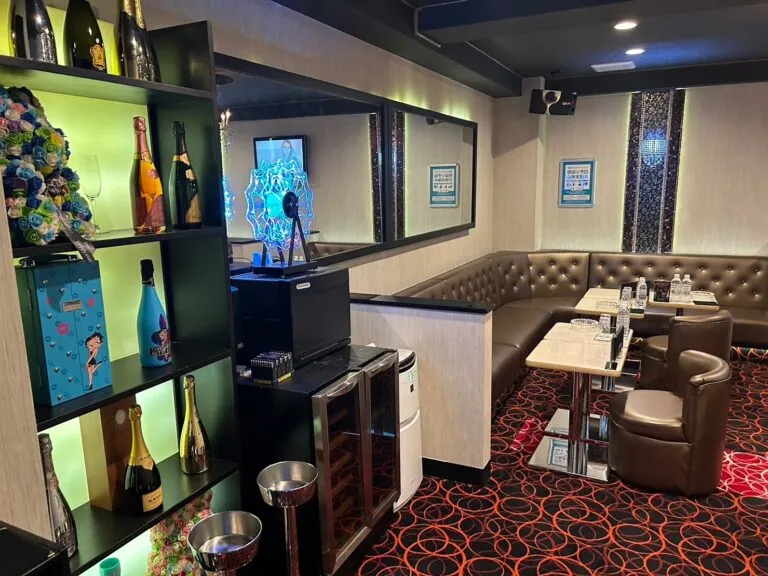 ラグジーの店内