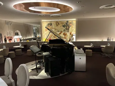 パルテノンの店内