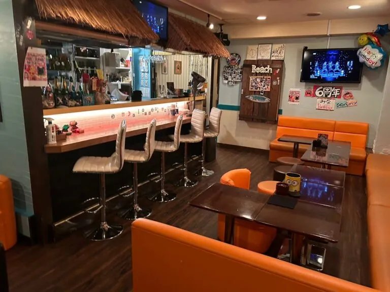 やどかりの店内