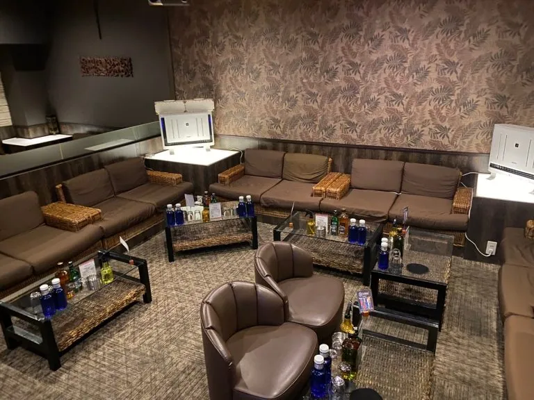 ガールズコレクションの店内