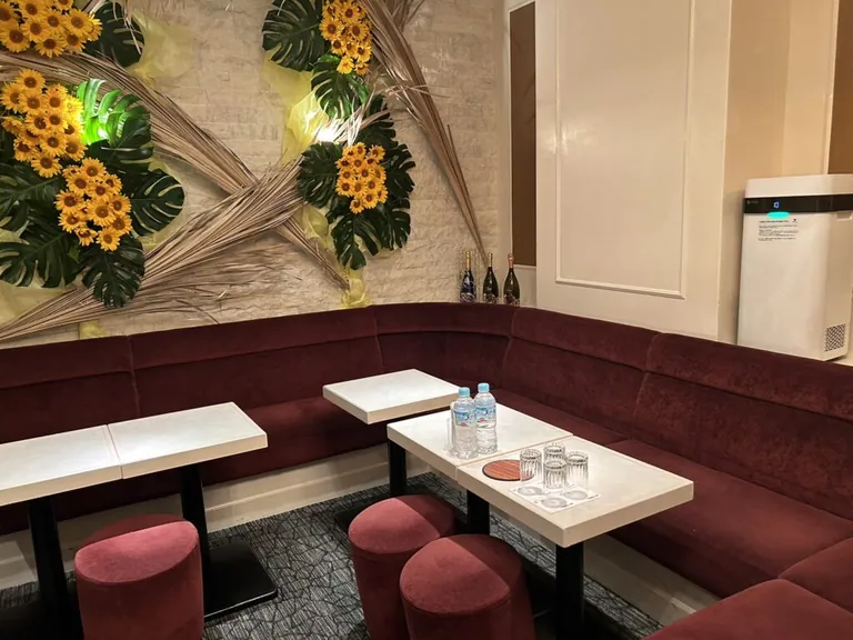 縁樹 （エンジュ）の店内