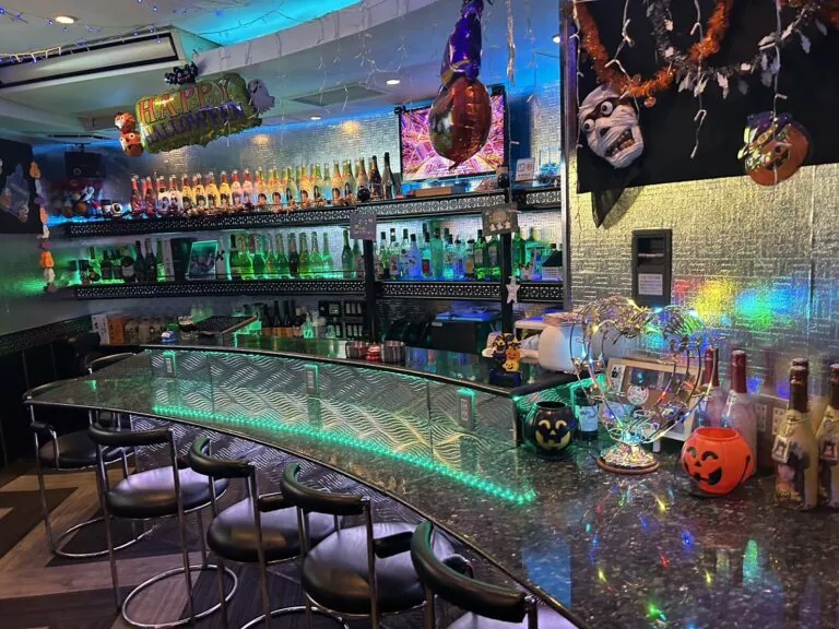 ロン （Girl’s Bar RON）の店内
