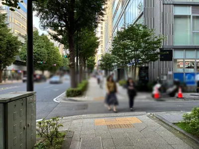 華鈴灯 （かりんとう）への道順 11／15：常盤町三丁目の交差点から三つ目の路地も越えて直進します。