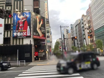 レイへの道順 5／6：五つ目の横断歩道も渡ります。