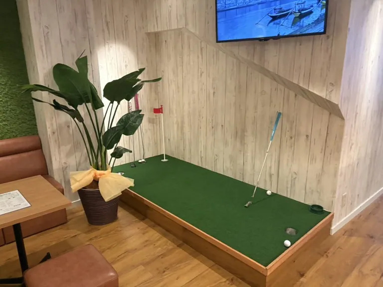 バーディーの店内