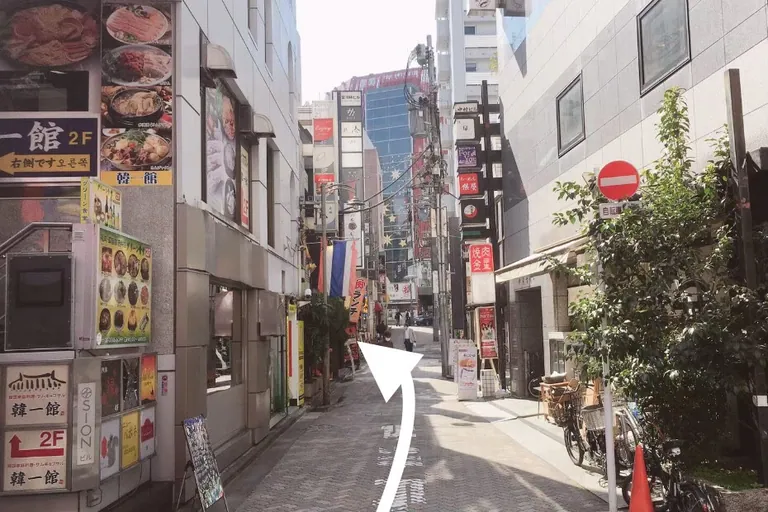 キャンパスカフェ バッドガールズ(Campus Cafe BADD GIRLS 赤坂店)の店内