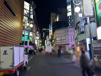 倫乃風 （リンノカゼ）への道順 10／11：十字路を超えて直進します。