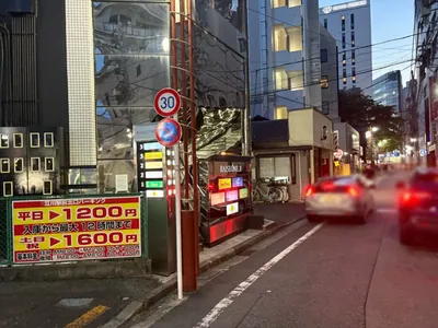 コルソへの道順 9／9：少し進むと左手に立川コルソの入る「レイズワンビルⅡ」があります。