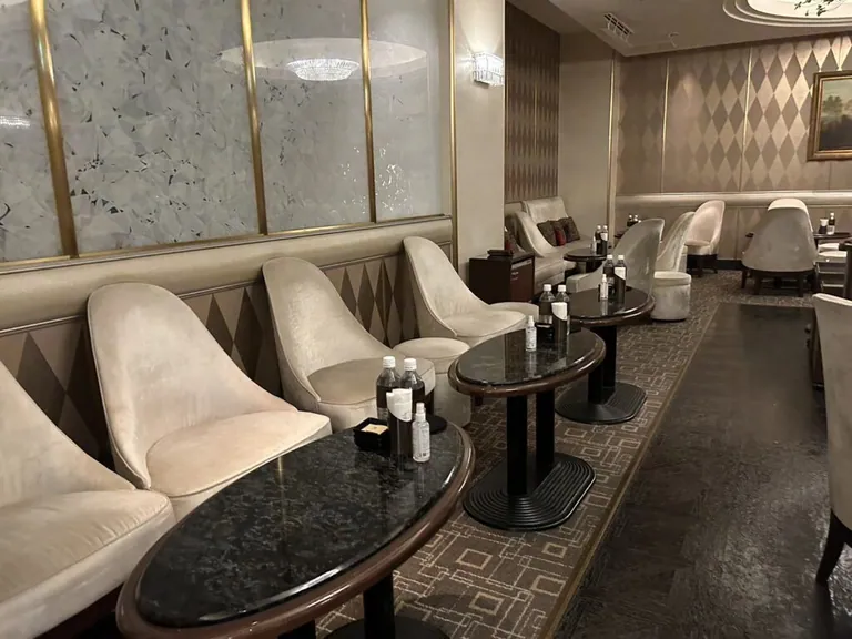ジャンヌダルク2 （Jeanne d`ArcⅡ）の店内