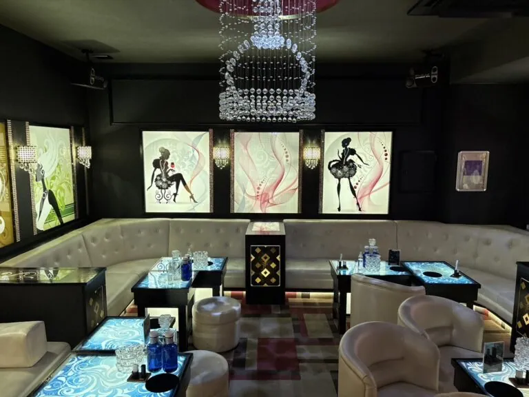 カーニバルの店内