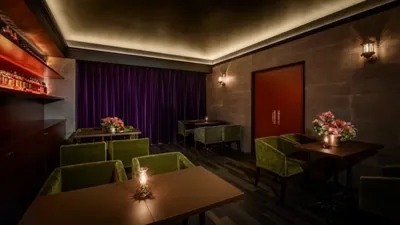 カリスの店内
