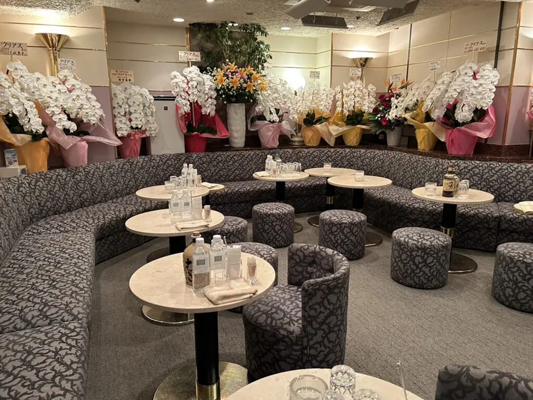 クリアスの店内