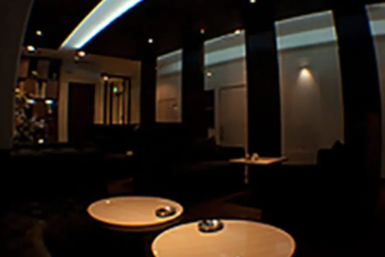 ALENA（アレナ）の店内