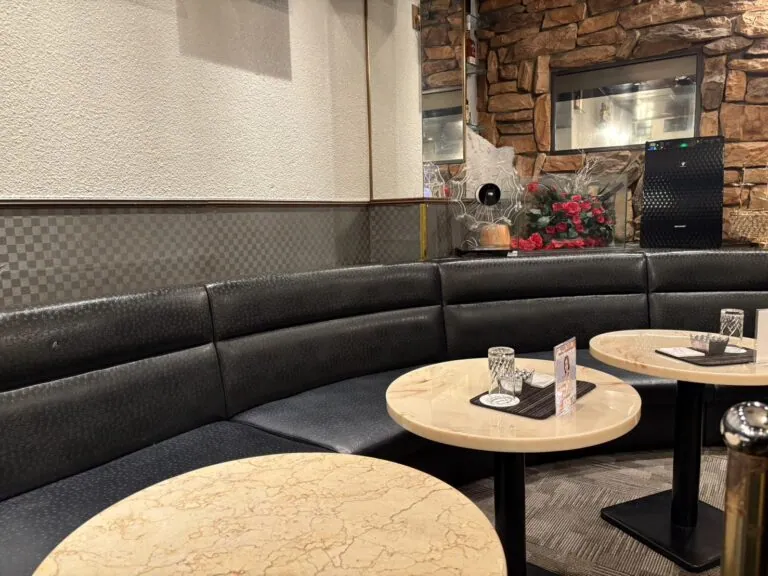 ティトゥルースの店内