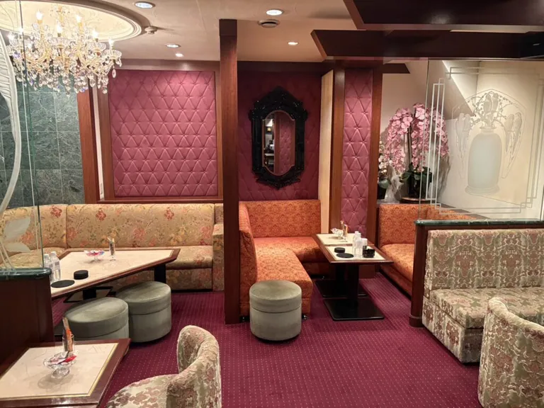 利久 （リキュウ）の店内