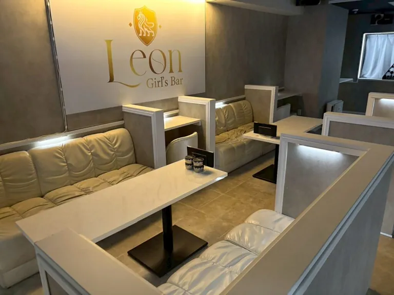 レオン （Girl’s Bar Leon）の店内
