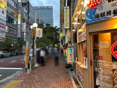 ディザイアへの道順 6／8：直進します。