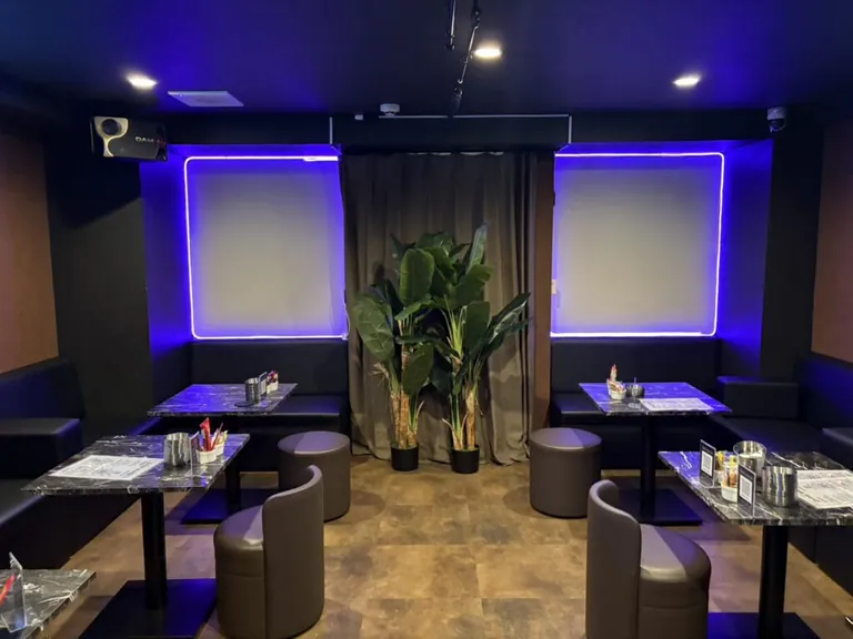 新小岩 ノーティーの店内