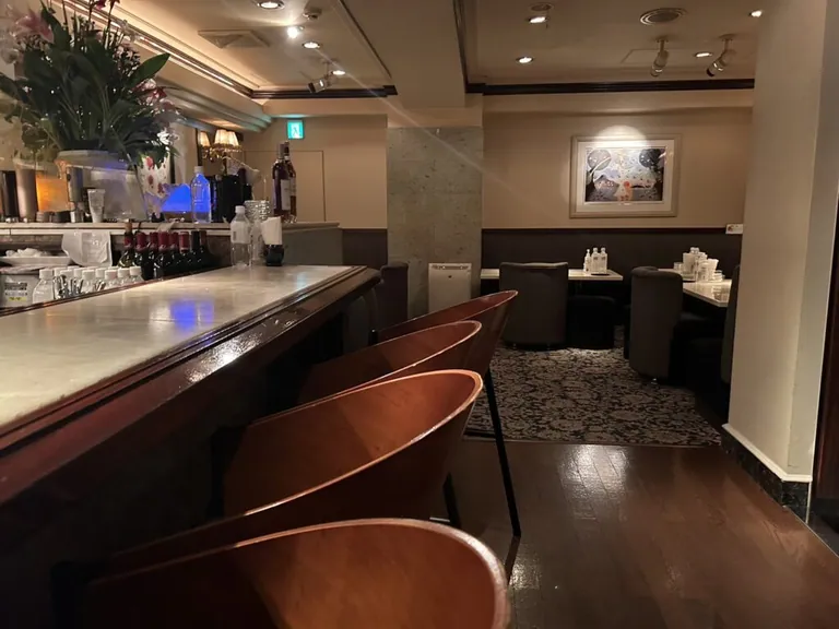 久子 （ヒサコ）の店内