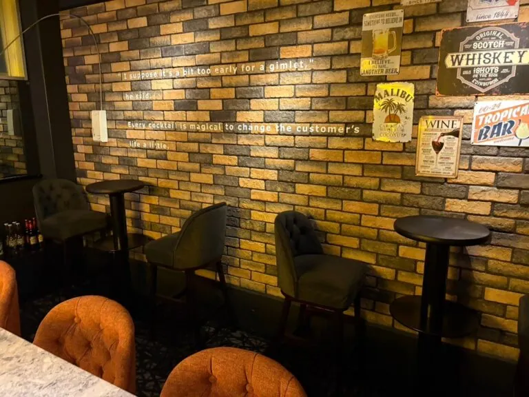 アニューの店内