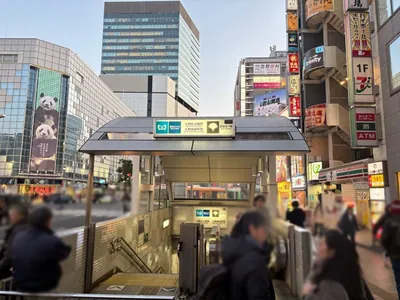 カンカンへの道順 1／9：「上野御徒町」「上野広小路」A3出口を出ます。