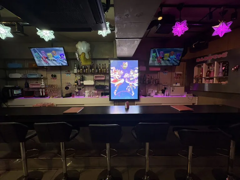 秋葉原　あんりみてっどの店内