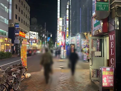 バウズーム （BOW×ZOOM）への道順 7／7：一つ目の路地を超えてすぐ右手に池袋バウズームの入る「第Ⅱ絆ビル」があります。