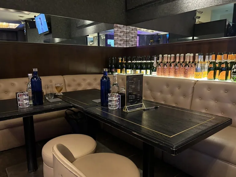レブル （CLUB REBEL）/旧ヴァースの店内